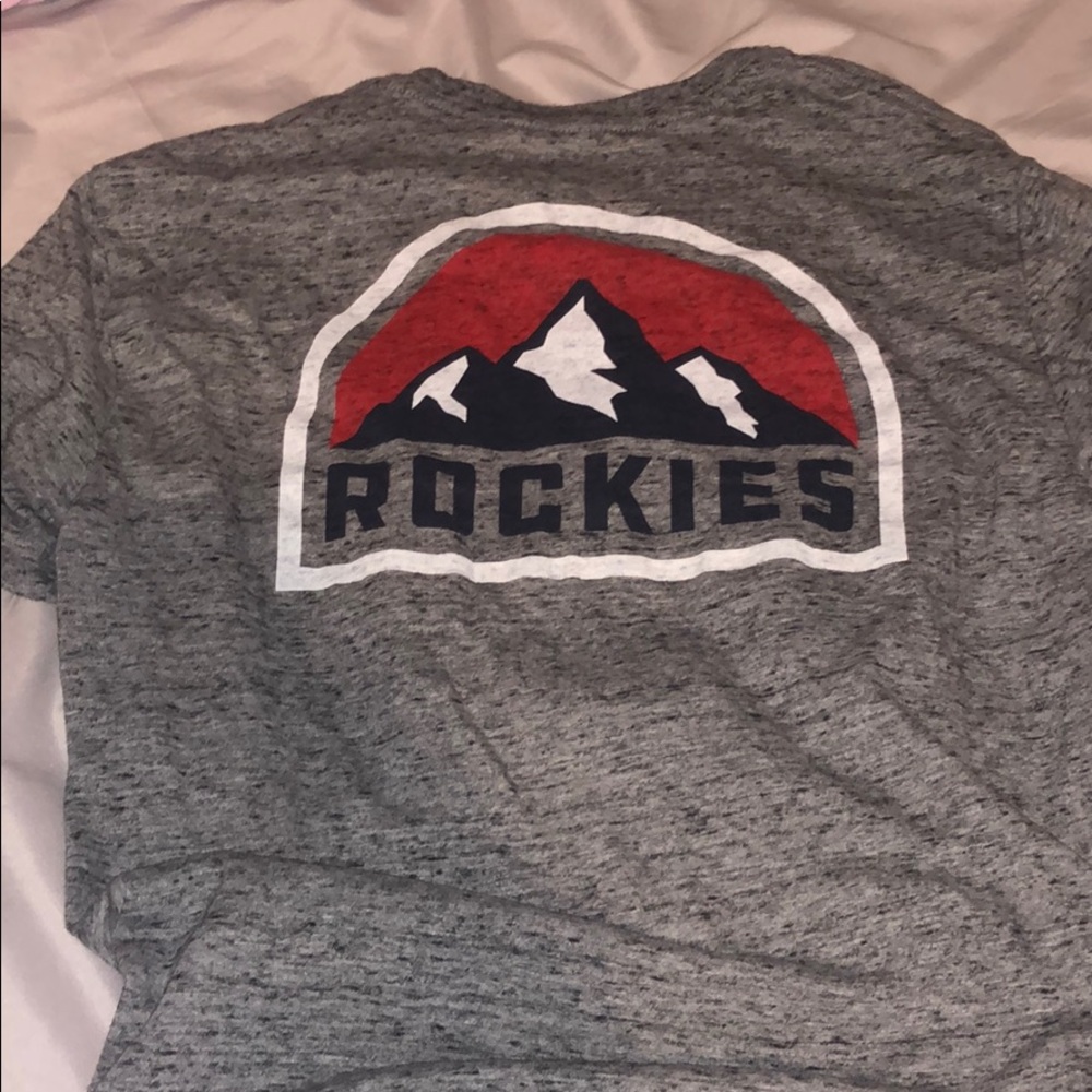 Graphic tee